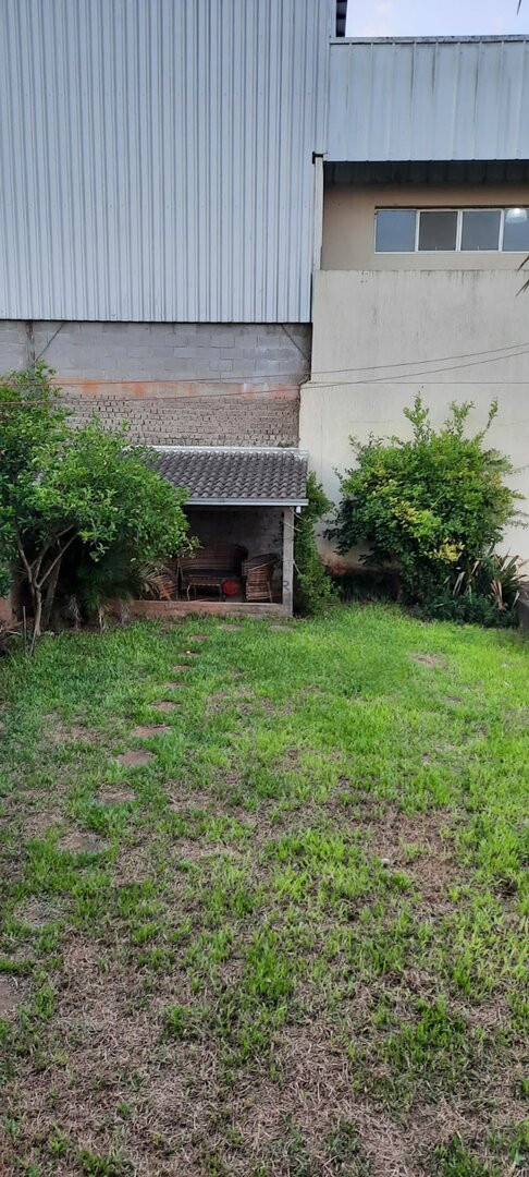 Vende-se Casa